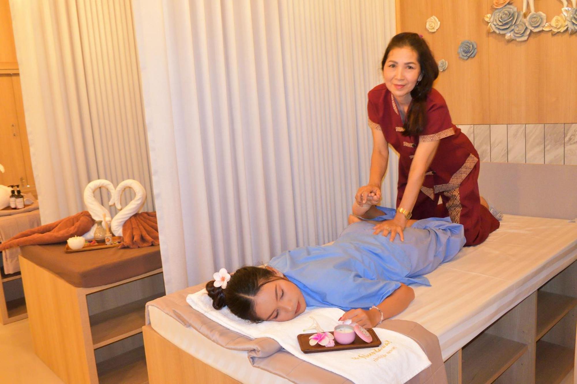 นีลวัฒน์ ริเวอร์ไซด์ รีสอร์ท
