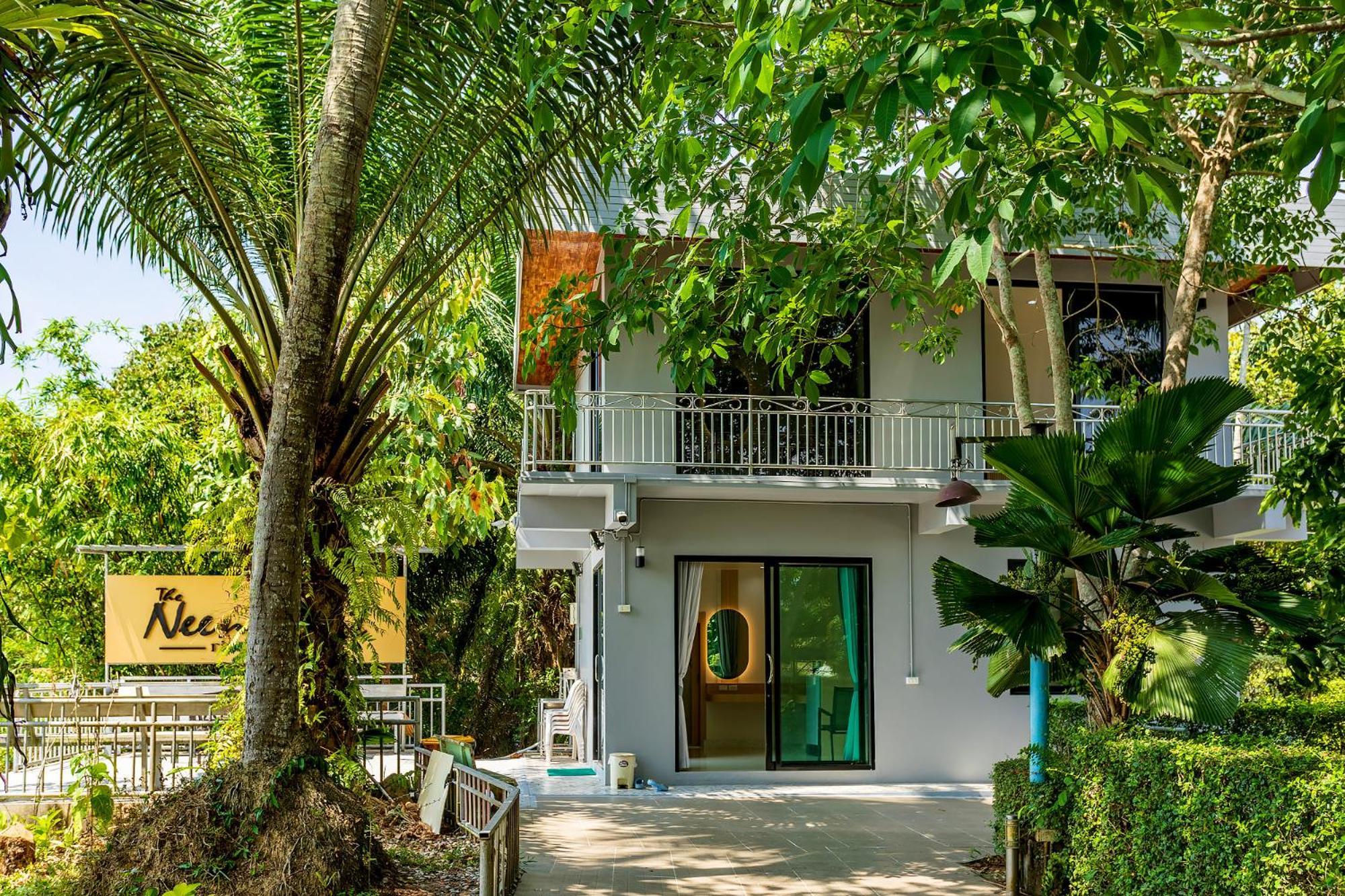 Neenlawat Riverside Tempat peranginan