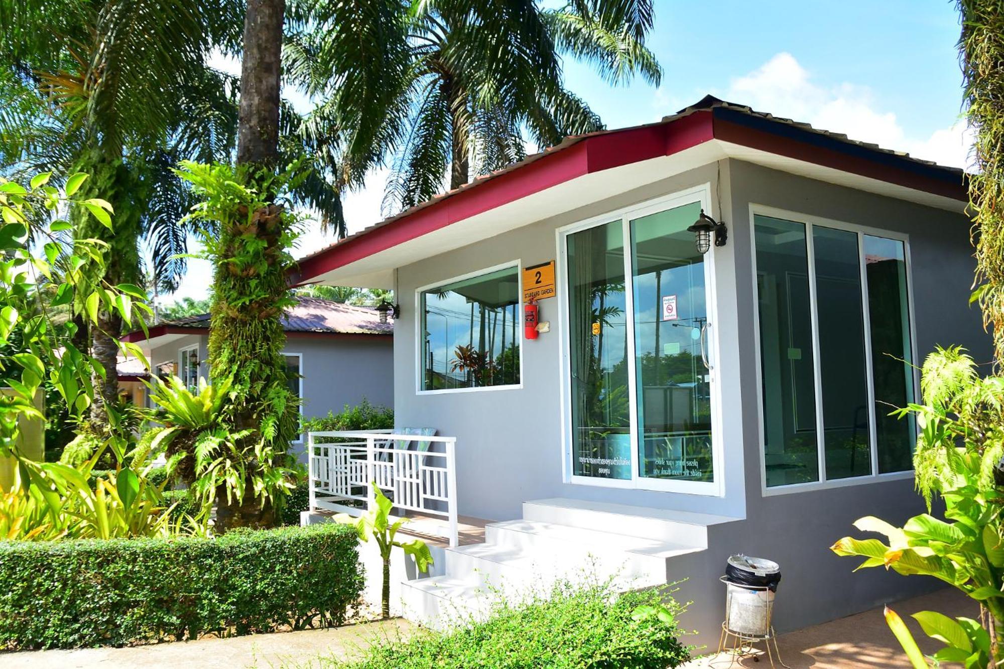 Neenlawat Riverside Tempat peranginan 3*